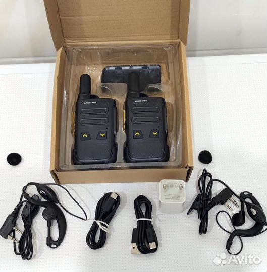Рация-радиостанция с гарнитурой-наушником