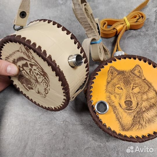 Фляжка в чехле круглая 0,7л (кожа) (волк)