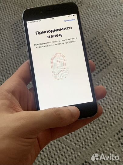 iPhone 6S, 64 ГБ