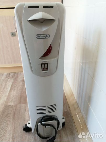 Масляный обогреватель delonghi (7 секций)