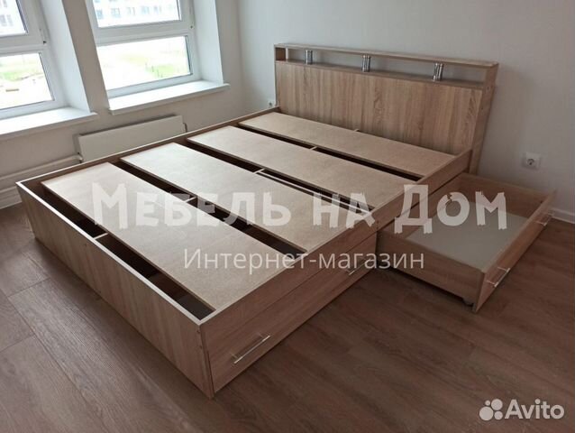 Кровать