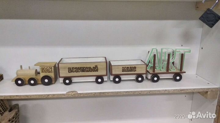 Детские игрушки из дерева