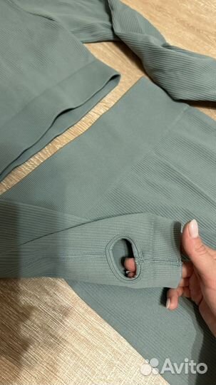 Спортивный костюм новый