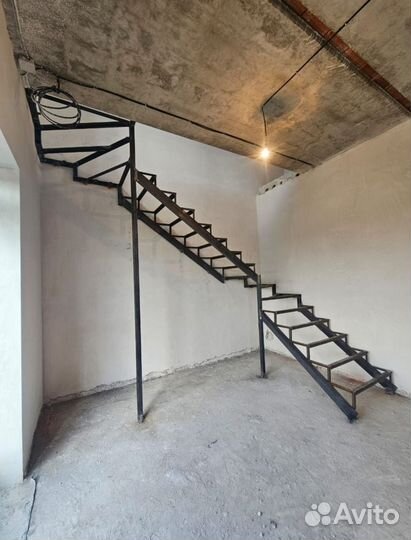 Лестница межэтажная в дом