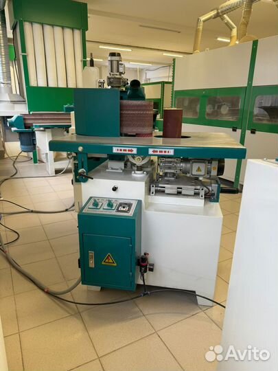 Калибровально-шлифовальный станок по дереву М 23