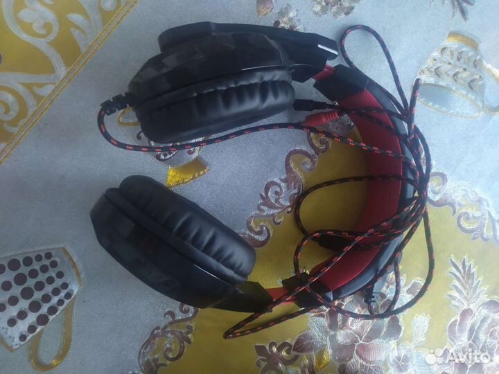 Проводные наушники Phoenix