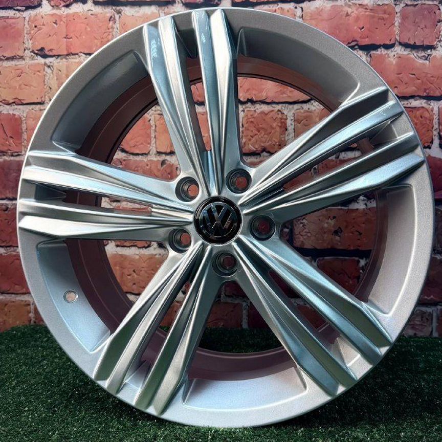 Литые диски Volkswagen 8×R18 5×112