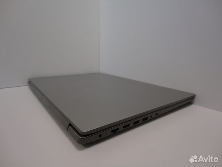 Как новый Lenovo 17.3 Athlon 300U SSD 4Gb