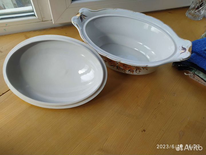 Салатник фарфор СССР с крышкой