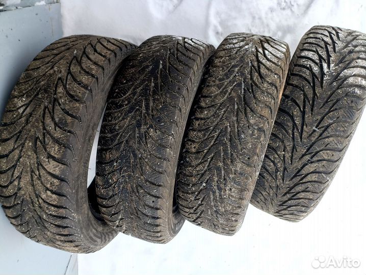 Yokohama Ice Guard Stud IG55 215/60 R17