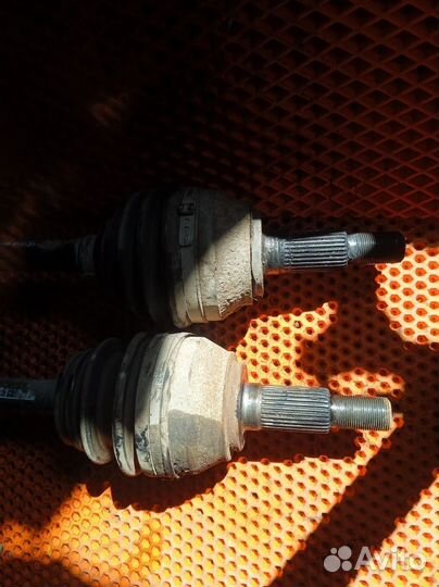 Привод передний в сборе Volkswagen Touareg