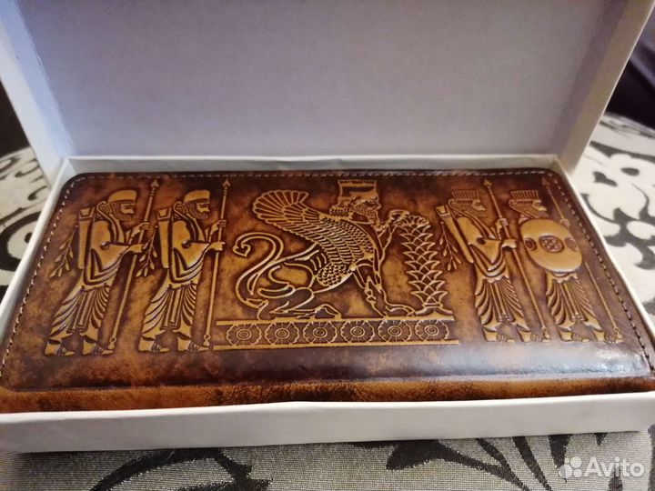 Кожаное новое портмоне