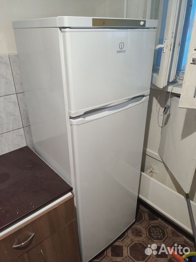 Холодильник indesit бу