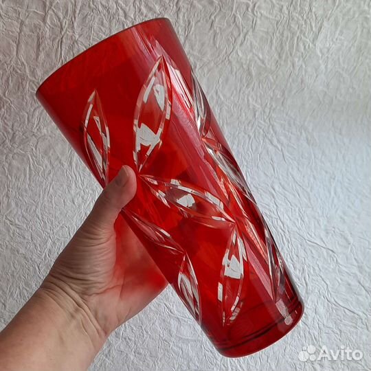 Вазы стекло, хрусталь,цветное стекло