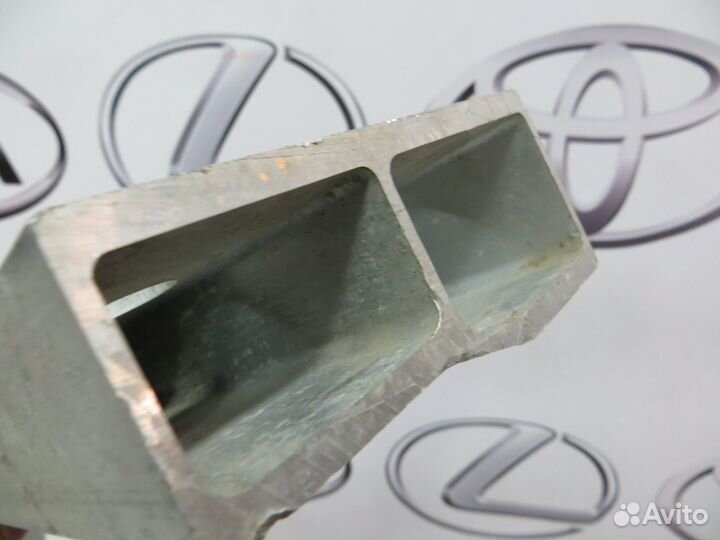 Усилитель заднего бампера Lexus RX 300 RX 450