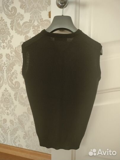 Жилетка на мальчика 9-10 лет