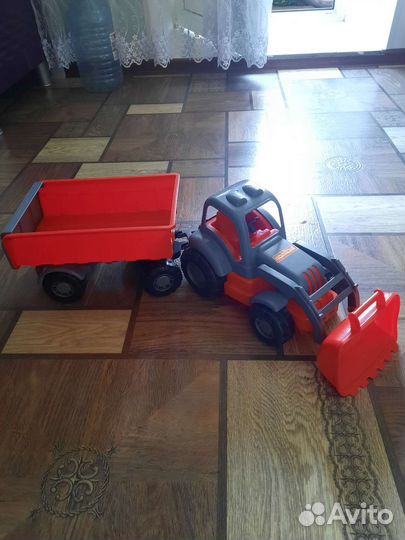 Детские игрушки трактор с прицепом и ковшом