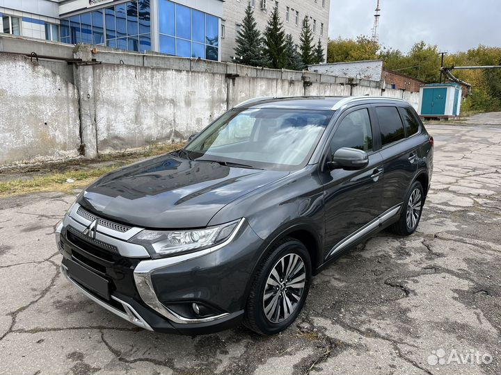 Mitsubishi Outlander 2.0 CVT, 2020, 50 860 км