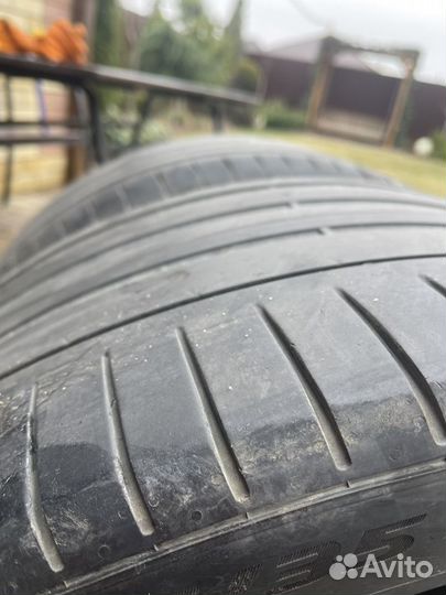 Pirelli P Zero 275/35 R20