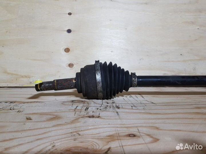 Привод прав. перед. nissan note