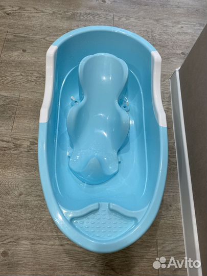 Детская ванночка для купания с подставкой