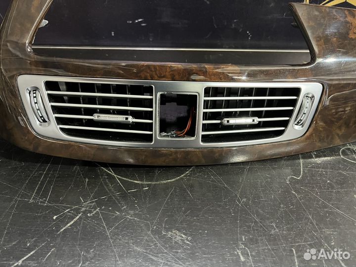 Дефлектор воздушный мерседес w218 cls500