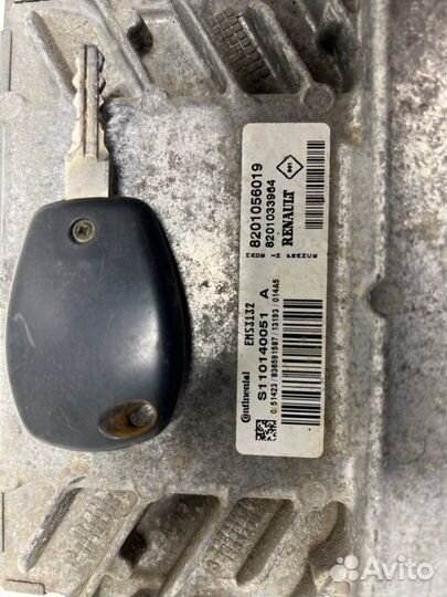 Блок управления двигателем Renault Logan lsra K4M