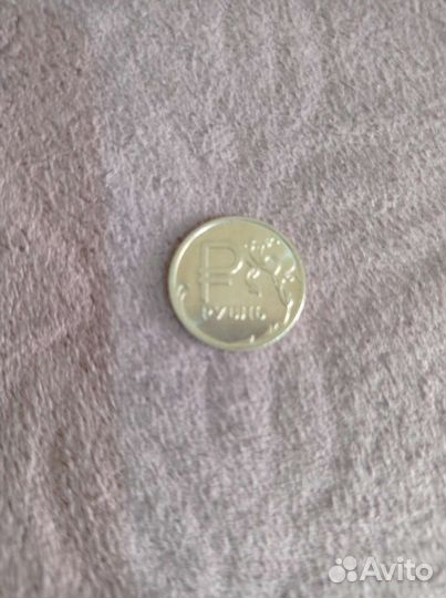 Продам монету