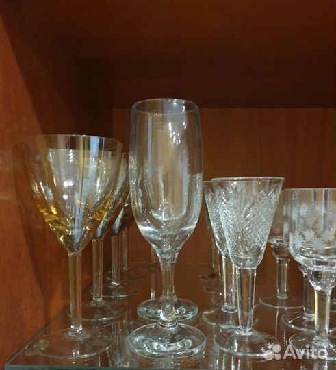 Рюмка, бокалы хрустальные и стеклянные