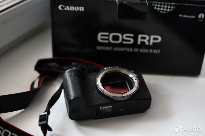Зеркальный фотоаппарат canon rp body