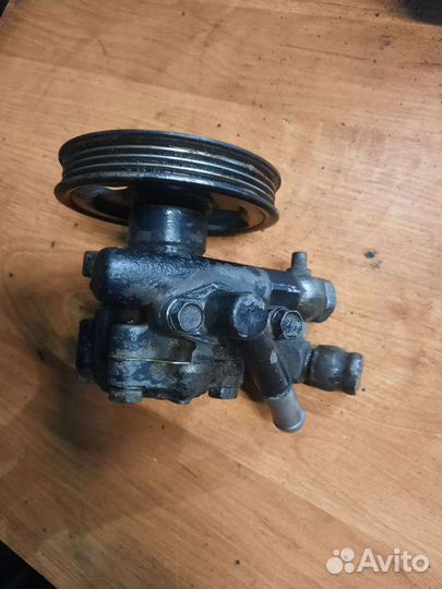 Насос гур Nissan N15