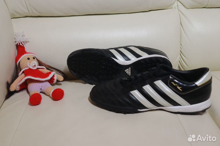 Сороконожки adidas футбольные