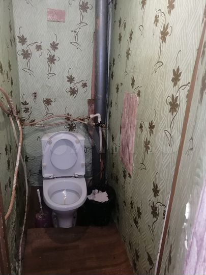 Комната 15 м² в 4-к., 5/5 эт.