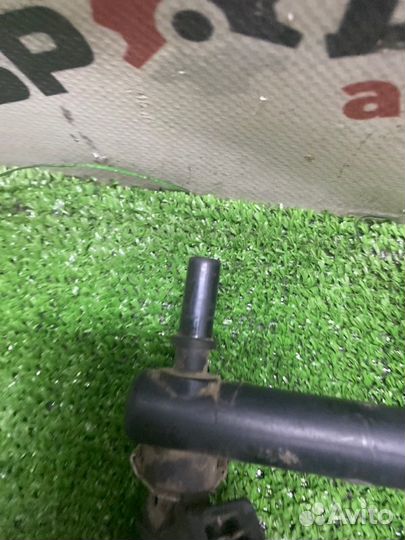 Топливная рейка с форсунками Renault Sandero