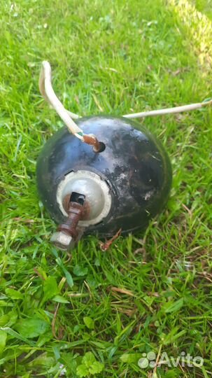 Фара с лампочкой и целым отражателем и стеклом