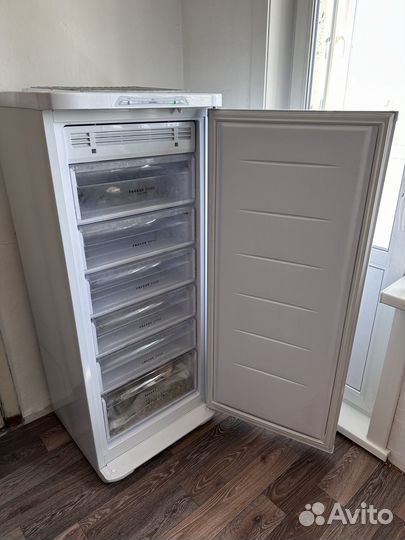 Морозильник вертикальный