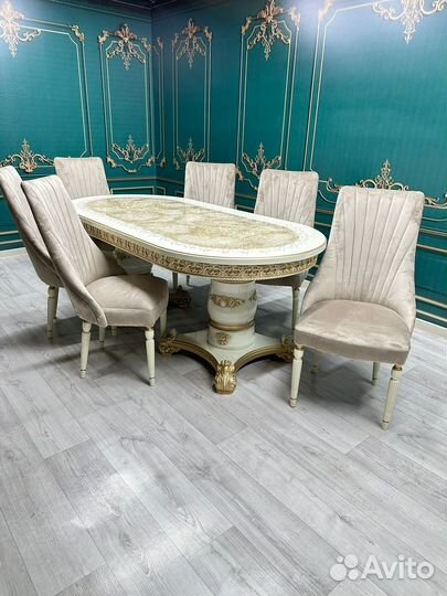 Стол обеденный со стульями