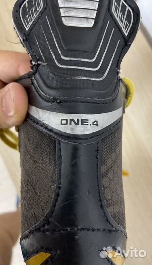 Хоккейные коньки bauer supreme one.4