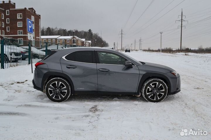 Lexus UX 2.0 CVT, 2020, 72 000 км