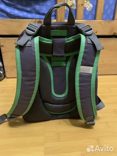 Рюкзак школьный