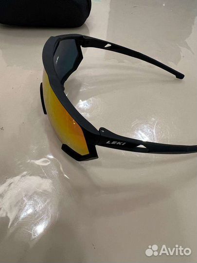 Очки спортивные