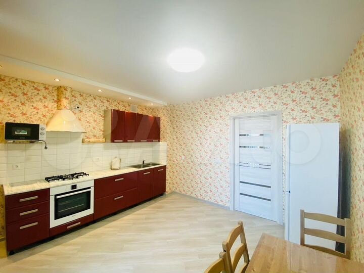 2-к. квартира, 70 м², 9/9 эт.