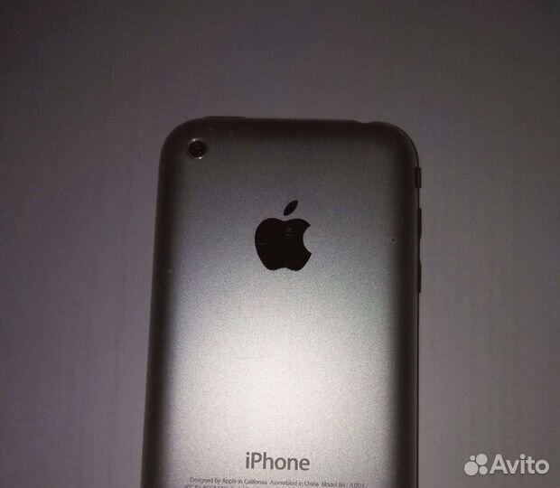 Телефон iPhone 2 8Gb