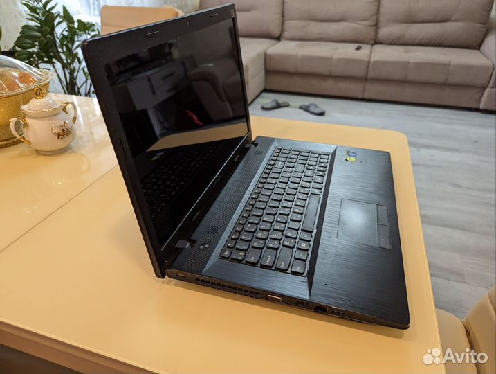 Lenovo G700/Pentium2020m/GT-720m(2gb) /SSD128/4GB