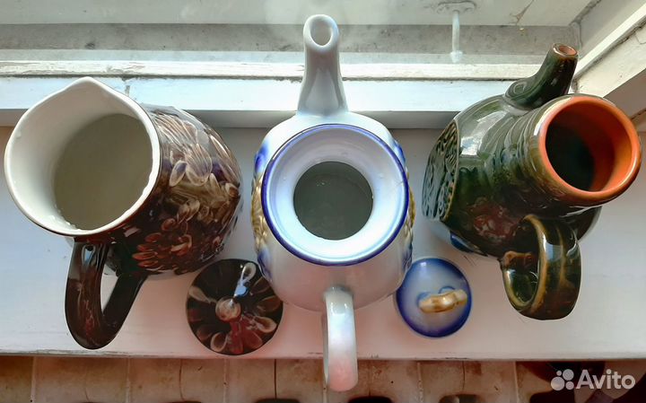 Кувшин и чайник для интерьера