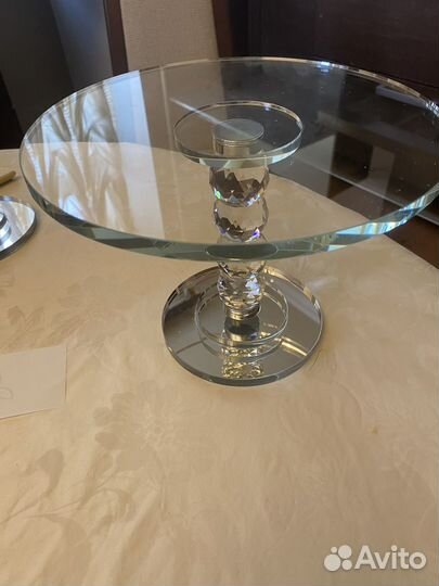 Молочник, этажерка фарфоровая,Молочники