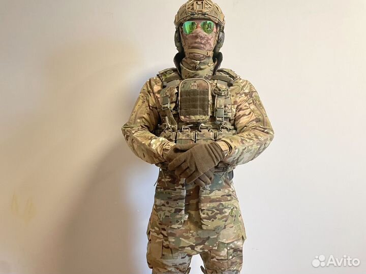 Плитник с модулями и подсумками фсб