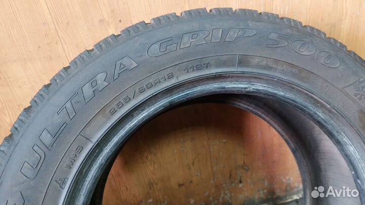 Goodyear UltraGrip 500 255/60 R18 112T