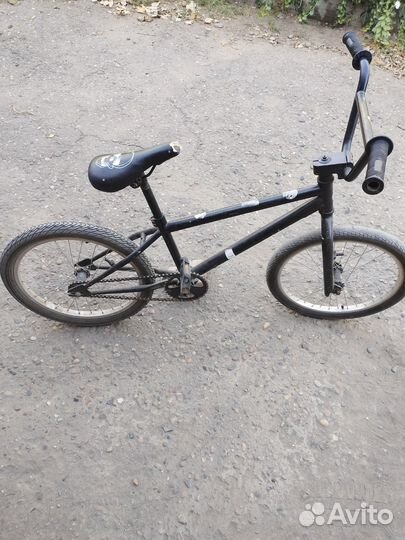 Трюковой велосипед BMX