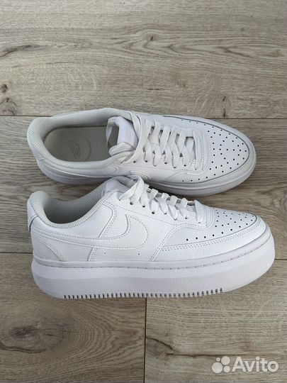 Кроссовки nike 40